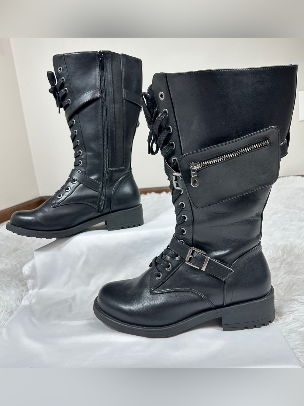 Torrid Women’s Black Combat Boots 10 WW Wide Lace Up Buckle Zipper Pouch - Picture 3 of 14